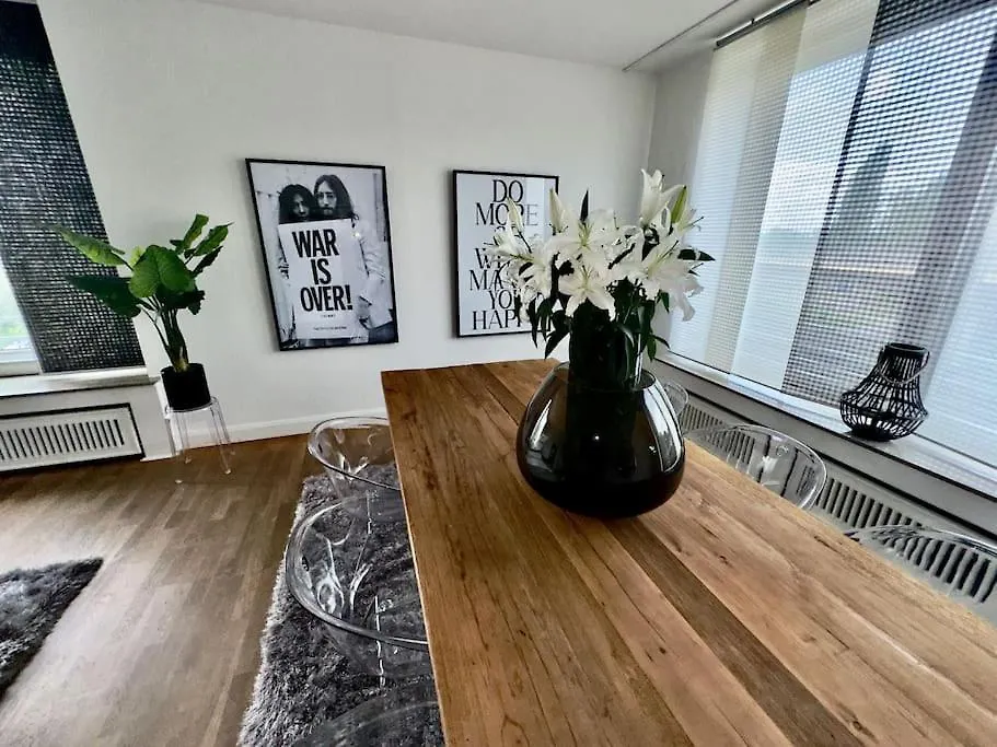 Appartamento Spectecular Rhineview Fair Parking Luxury 12 Pers Düsseldorf